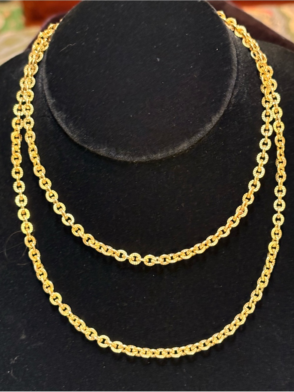 Vintage Monet Gold Tone Textured link chain necklace - 30”